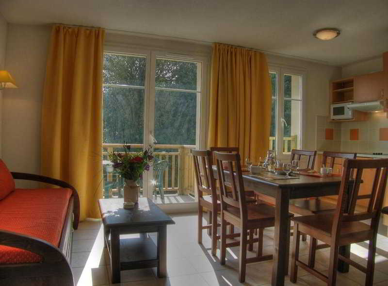 Residhotel Golf Garden Levernois Dış mekan fotoğraf